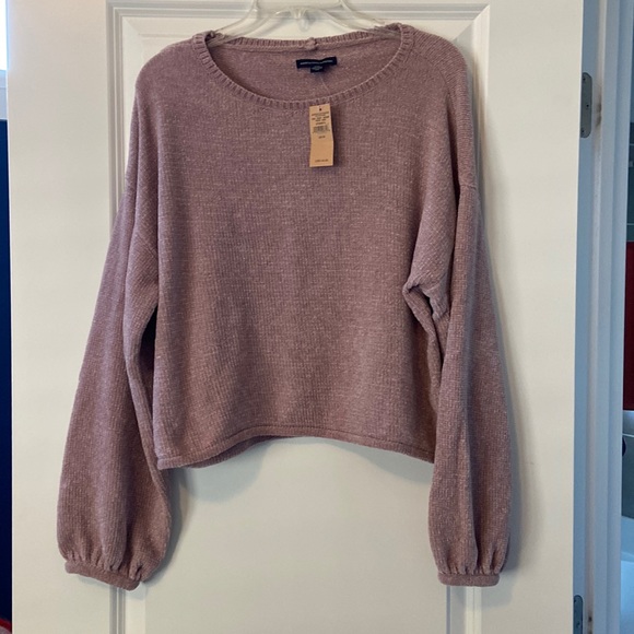 American Eagle Outfitters Sweaters - American Eagle Outfitters women’s size M dusky pink soft crop sweater